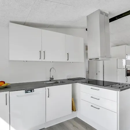 3 Bedroom Lovely In Nyaraló