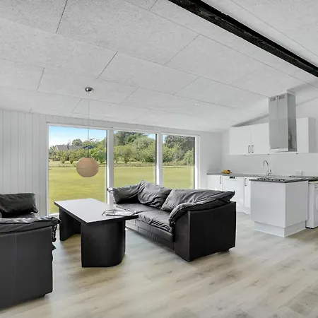 3 Bedroom Lovely In * Spottrup