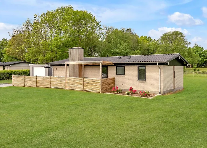 3 Bedroom Lovely In * Spottrup